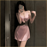 露沟裸背蕾丝饰腰连衣睡裙