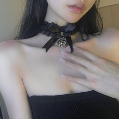 蕾丝花边大铃铛项圈